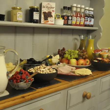 Elite Living * הרוגייט