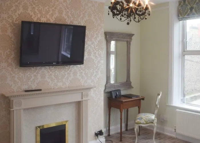 Elite Living Apartment