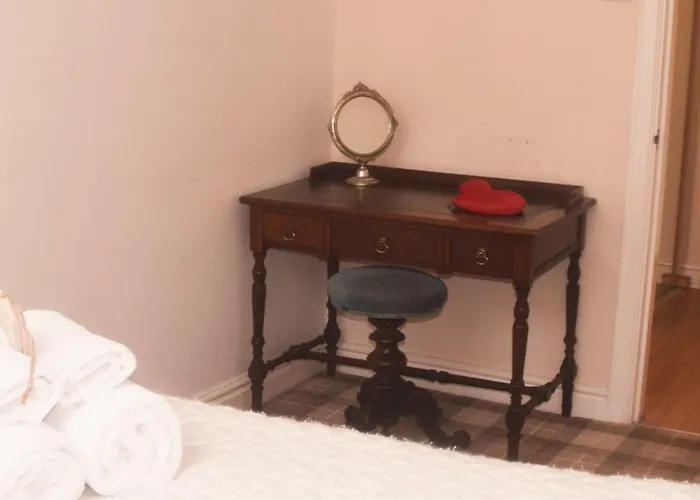 Elite Living Apartment *